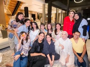 7 Potret Geng Cendol Main ke Rumah Titi Kamal, Wulan Guritno Tampil Bak ABG 7 Potret Geng Cendol Main ke Rumah Titi Kamal, Wulan Guritno Tampil Bak ABG