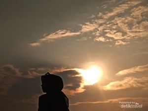 Ada yang Baru di Kerinci: Pantai tapi di Pinggir Danau, Bukan di Laut
