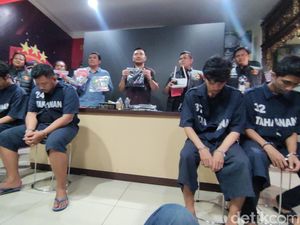 Tukang Pasang Logo-Endorse Judi Online Ngaku Diupah hingga Puluhan Juta Tukang Pasang Logo-Endorse Judi Online Ngaku Diupah hingga Puluhan Juta