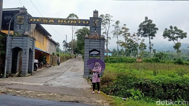 Desa Buntu Kecamatan Kejajar Wonosobo, hidup berdampingan dalam keberagaman keyakinan.