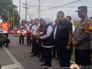 Pemprov Jatim Bangun 22 Palang Pintu Pelintasan Sebidang Pemprov Jatim Bangun 22 Palang Pintu Pelintasan Sebidang