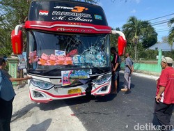 Gagal Menyalip, Bus Tabrak Motor di Jalan Baron Gunungkidul