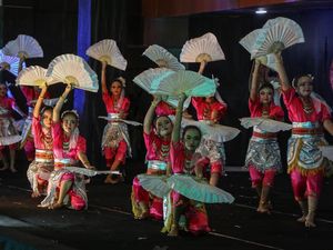 Menengok Pagelaran Seni Tari Pelajar di Semarang Menengok Pagelaran Seni Tari Pelajar di Semarang