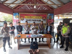 Akibat Candaan Istrimu Mantanku, Perzen Tewas Usai Duel Lawan Doni