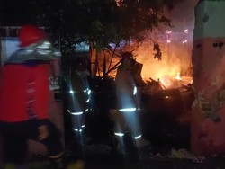 Tempat Reparasi Radiator dan Sarang Walet di Kota Probolinggo Terbakar