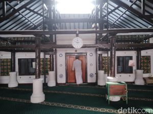 Tajug Agung Pangeran Kejaksan, Masjid Tua di Cirebon Berusia 5 Abad Tajug Agung Pangeran Kejaksan, Masjid Tua di Cirebon Berusia 5 Abad