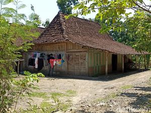 Densus 88 Amankan Terduga Teroris di Ngawi, Ditangkap Usai Antar Anak Sekolah