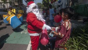 Wah.. Ada Sinterklas Keliling Kota Salatiga