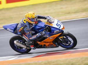 Aldi Mahendra Juara WSSP300 Misano 2024, Lagu Indonesia Raya Berkumandang Aldi Mahendra Juara WSSP300 Misano 2024, Lagu Indonesia Raya Berkumandang