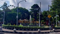 Wajah Alun-alun Kota Batu Kini Tak Lagi Sekadar Tempat Lewat