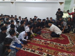 Kunjungi Ponpes di Watucongol Magelang, Ganjar: 2 Kali Pilgub Dukung Saya