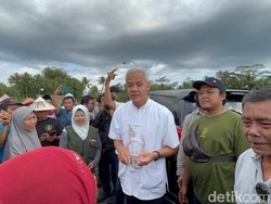 Ganjar saat Dimintai Duit Warga di Magelang: Politik Uang Tidak Boleh