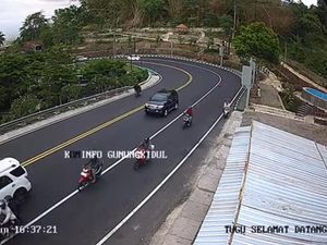 Update Kondisi Lalu Lintas Jalan Wonosari Sore Ini Update Kondisi Lalu Lintas Jalan Wonosari Sore Ini