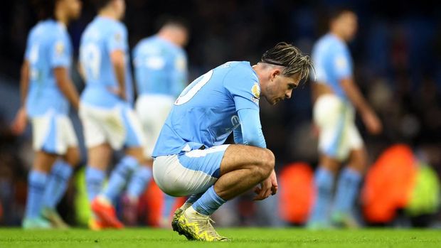 Soccer Football - Premier League - Manchester City v Crystal Palace - Etihad Stadium, Manchester, Britain - December 16, 2023 Manchester City's Jack Grealish looks dejected after the match REUTERS/Carl Recine NO USE WITH UNAUTHORIZED AUDIO, VIDEO, DATA, FIXTURE LISTS, CLUB/LEAGUE LOGOS OR 'LIVE' SERVICES. ONLINE IN-MATCH USE LIMITED TO 45 IMAGES, NO VIDEO EMULATION. NO USE IN BETTING, GAMES OR SINGLE CLUB/LEAGUE/PLAYER PUBLICATIONS.