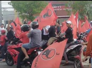 PSI Ungkap Ada Massa Bawa Bendera PDIP Geber Motor saat Acara di Pati PSI Ungkap Ada Massa Bawa Bendera PDIP Geber Motor saat Acara di Pati
