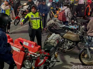 49 Pemotor di Kota Kediri Ditilang Saat Terjaring Razia Knalpot Brong 49 Pemotor di Kota Kediri Ditilang Saat Terjaring Razia Knalpot Brong