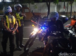 Puluhan Motor Terjaring Razia Knalpot Brong di Surabaya