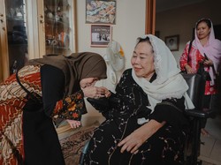 Atikoh Ganjar Sowan ke Istri Gus Dur: Silaturahmi Ngalap Berkah