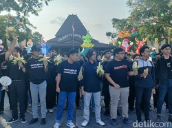 Ternyata Ini Makna Jagung yang Dibawa Mahasiswa Saat Demo di Kantor Gibran