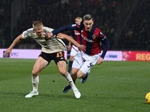 Bologna Vs AS Roma: I Rossoblu Jinakkan Il Lupi 2-0