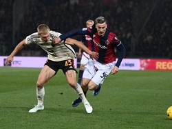 Bologna Vs AS Roma: I Rossoblu Jinakkan Il Lupi 2-0