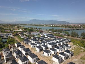 Proyeksi Suku Bunga Turun Jadi Angin Segar buat Sektor Bank & Properti