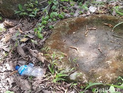 Konon Ada Batu Purba di Heritage Batu Lumpang Pangandaran