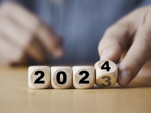 32 Ucapan Selamat Tinggal Tahun 2023 dan Selamat Datang Tahun Baru 2024 32 Ucapan Selamat Tinggal Tahun 2023 dan Selamat Datang Tahun Baru 2024