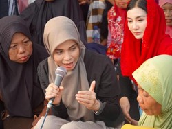 Atikoh Beberkan Program KTP Sakti Ganjar-Mahfud di Desa Winong Trenggalek