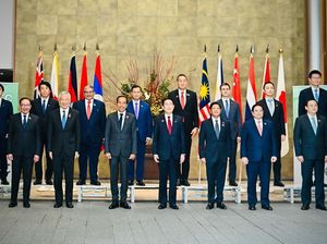 Hari Ketiga di Tokyo, Presiden Jokowi Hadiri KTT AZEC