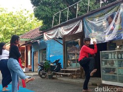 Budaya Luar Tak Membuat Kardiman Pelestari Topeng Khawatir