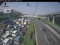 Lalin Padat Pagi Ini: Tol Japek Halim-Cawang, Tol Dalkot Cawang-Kuningan