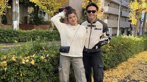 Liburan ke Jepang, Jefri Nichol dan Maria Theodore Santap Sashimi dan Wagyu