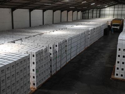 Intip Gudang Logistik Pemilu 2024 di Surabaya