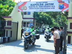 Kapolda Jatim Patroli Motor Tinjau Kesiapan Jalur Pantura Sambut Nataru