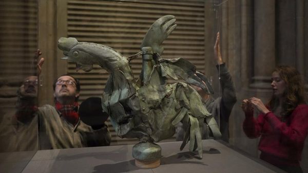 Patung Ayam Jago Ikonik Notre Dame Dipamerkan, Begini Wujudnya