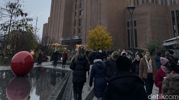 PLTU Disulap Jadi Mal hingga Ramai Diserbu Warga, Ini Potretnya