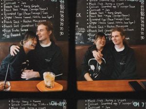 7 Potret Kemesraan Leony Trio Kwek Kwek dan Pacar Bulenya, Disebut Bucin