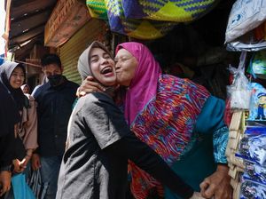 Pantun Pedagang di Madiun ke Atikoh: Ada Ganjar, Ngapain Cari yang Lain