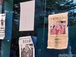 Penampakan Selebaran Wanted Saat Suporter PSM Demo Tunggakan Gaji Pemain