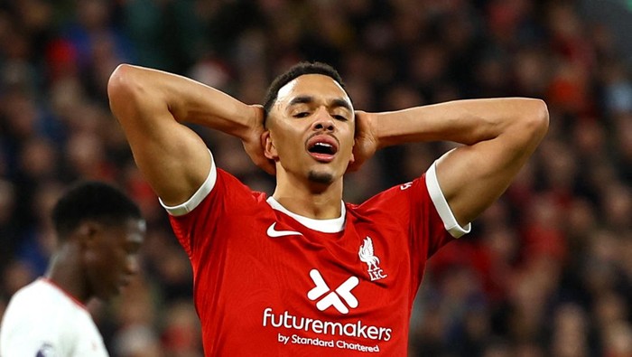 Soccer Football - Premier League - Liverpool v Manchester United - Anfield, Liverpool, Britain - December 17, 2023 Liverpools Trent Alexander-Arnold reacts REUTERS/Molly Darlington NO USE WITH UNAUTHORIZED AUDIO, VIDEO, DATA, FIXTURE LISTS, CLUB/LEAGUE LOGOS OR LIVE SERVICES. ONLINE IN-MATCH USE LIMITED TO 45 IMAGES, NO VIDEO EMULATION. NO USE IN BETTING, GAMES OR SINGLE CLUB/LEAGUE/PLAYER PUBLICATIONS.