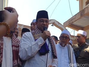 Anies Ajak Santri Tak Jadi Anak Muda Instan: Cukup Mi Saja yang Instan