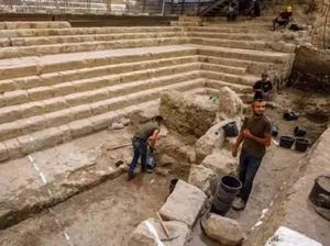 Arkeolog Temukan Situs Kuno Tempat Yesus Sembuhkan Tunanetra