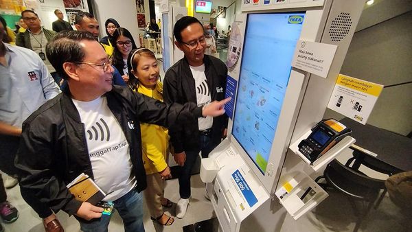 Bank Mandiri Genjot Transaksi Non Tunai