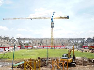 Bupati Kediri Harap Stadion Gelora Daha Jayati Mampu Jadi Episentrum Baru Bupati Kediri Harap Stadion Gelora Daha Jayati Mampu Jadi Episentrum Baru