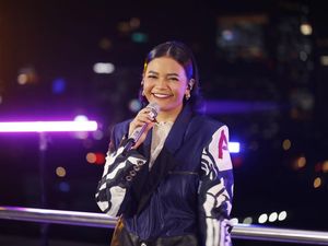 Citra Scholastika Lagi Enjoy Nikmati Jerih Payah Berkarier Sejak Muda Citra Scholastika Lagi Enjoy Nikmati Jerih Payah Berkarier Sejak Muda