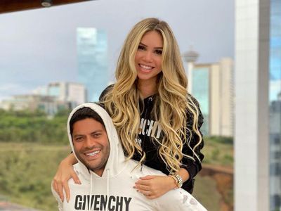 Potret Terbaru Hulk yang Nikahi Keponakan Mantan Istri, Kini Hamil Anak Ke-2