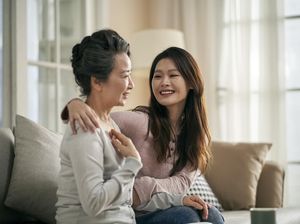 5 Hadis Tentang Ibu dan Keutamaan Berbakti Kepada Ibu 5 Hadis Tentang Ibu dan Keutamaan Berbakti Kepada Ibu