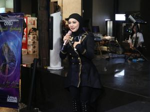 Jenita Janet Terharu Lihat 3 ODGJ Binaannya Rilis Single Perdana