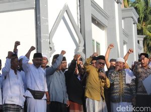 Relawan dan Kiai Kampung Banyuwangi Siap Menangkan Prabowo-Gibran 1 Putaran